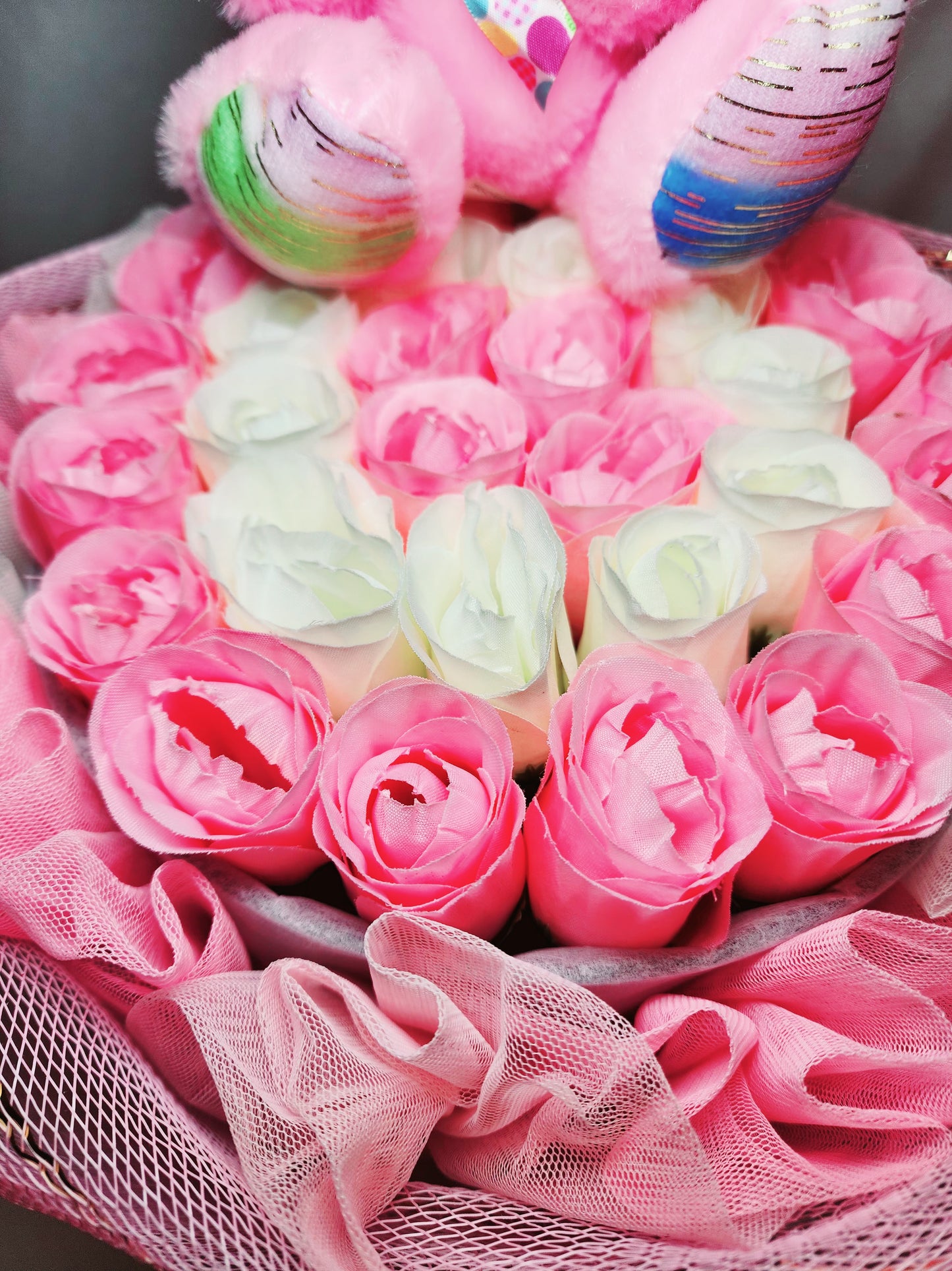 Flowers Bouquet, Rose hat box, Rose Bouquet