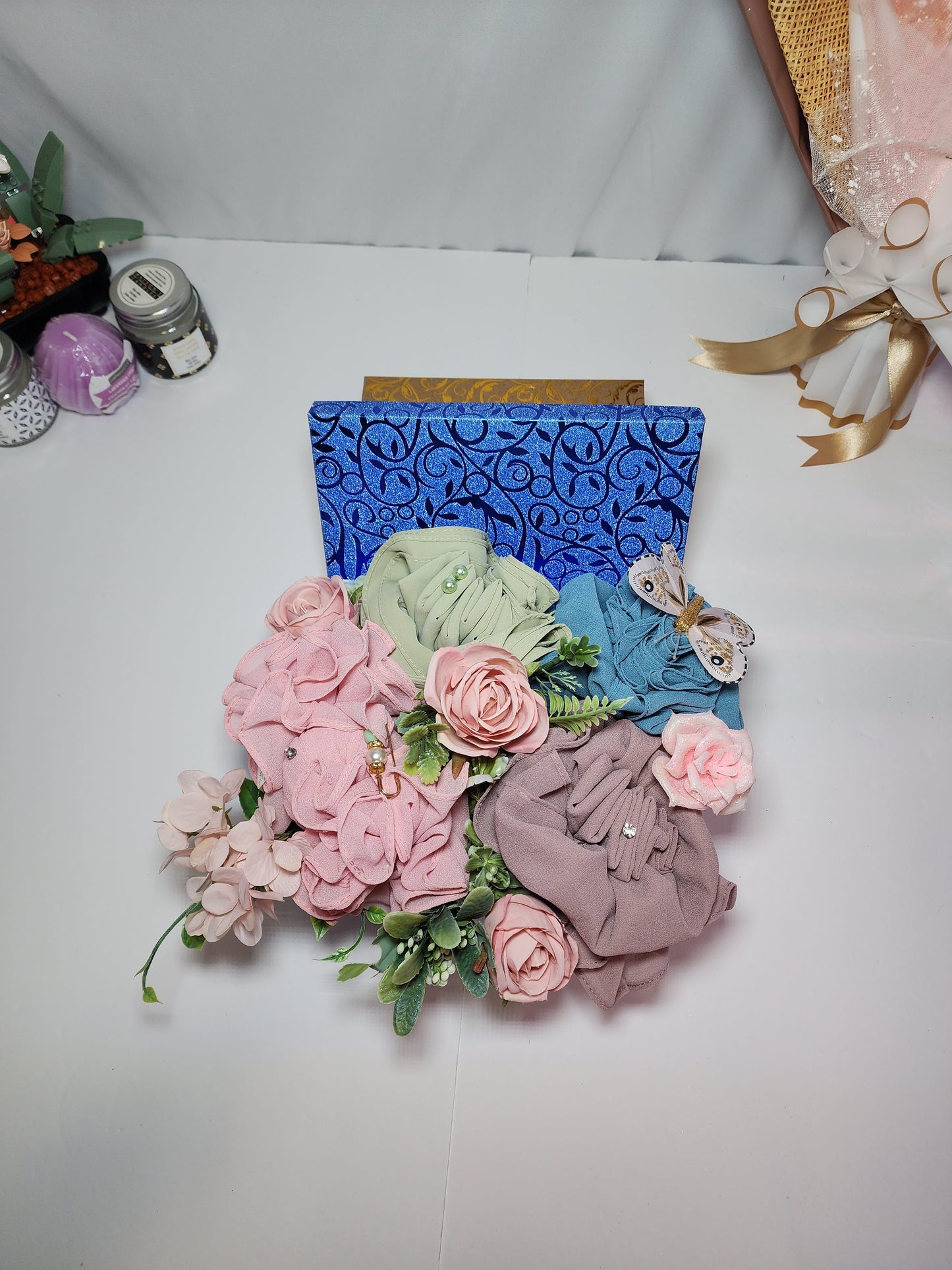 Hijab Gift Box, Ramadan Gift, Birthday, Wedding, Anniversary, family-friendly gift