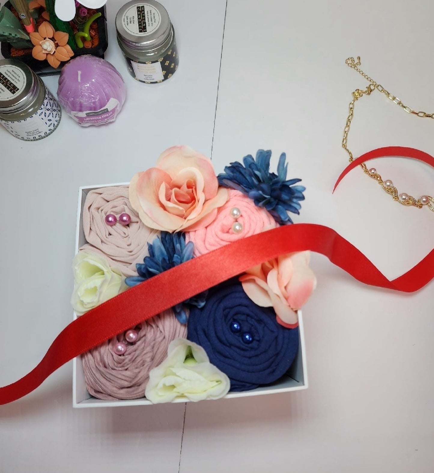 Chiffon Hijab Gift Box, Birthday,Wedding, Anniversary, family-friendly gift