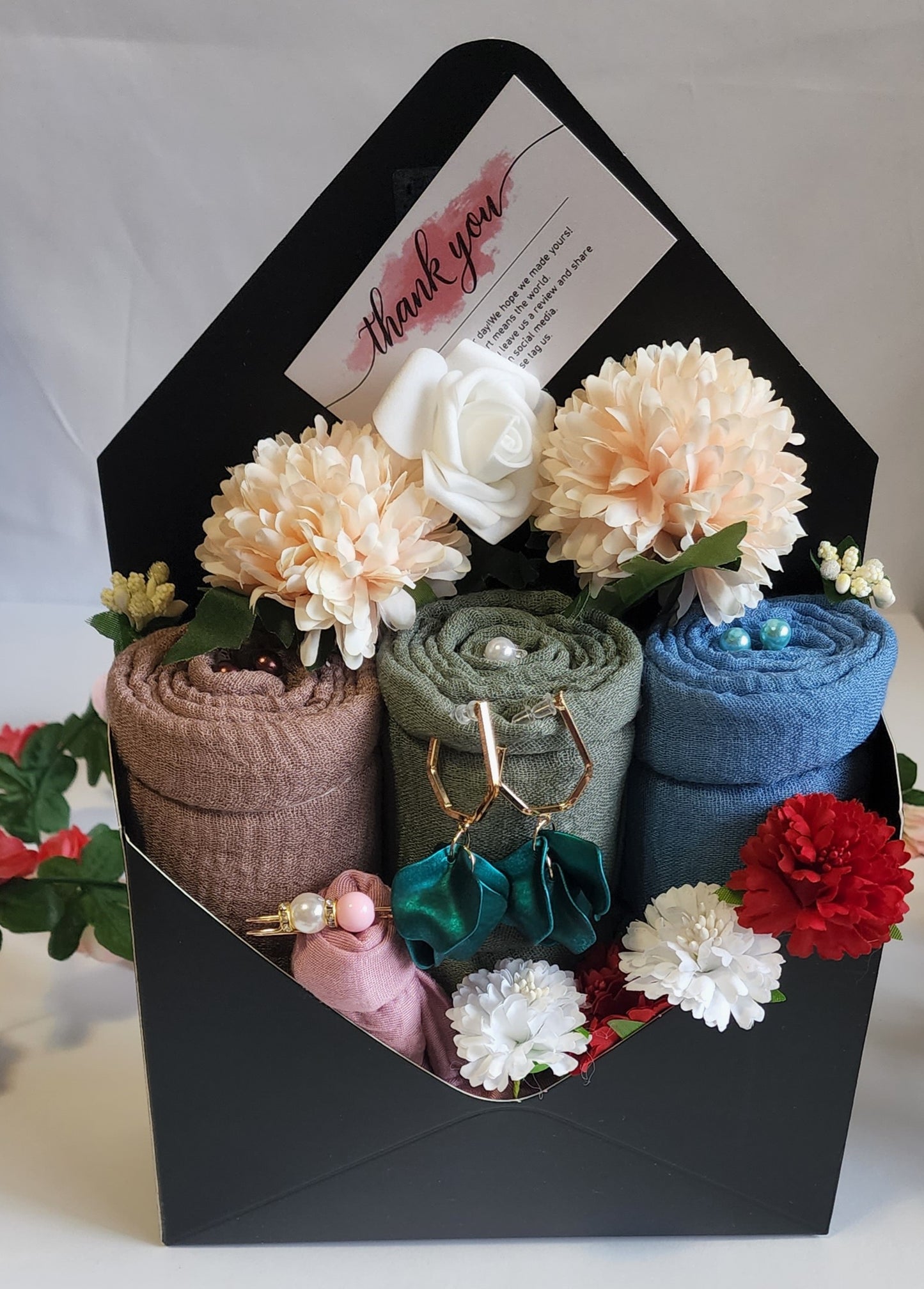 Hijab Flowers Gift Box