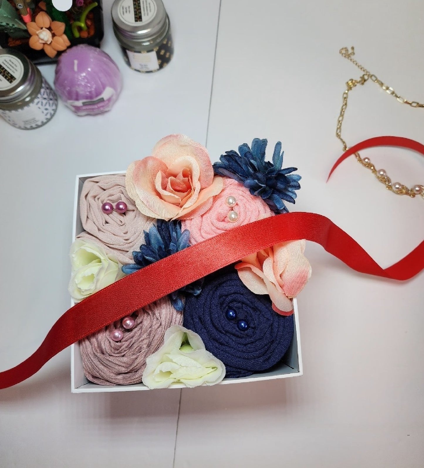 Chiffon Hijab Gift Box, Birthday,Wedding, Anniversary, family-friendly gift