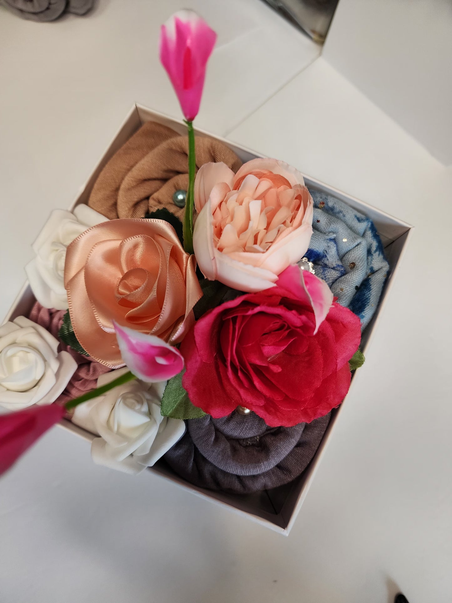 Hijab Gift Box, Ramadan Gift, Birthday,Wedding, Anniversary, family-friendly gift