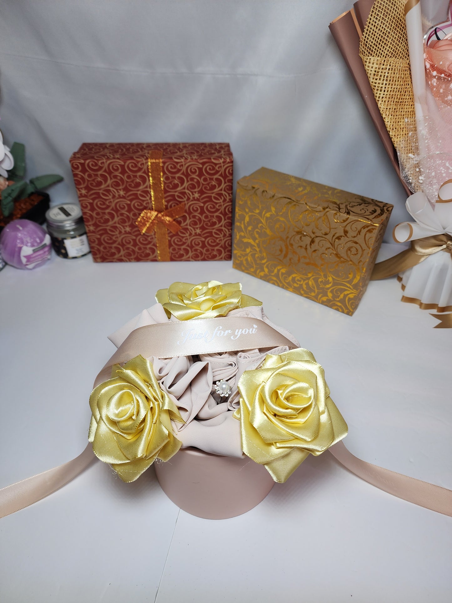 Hijab Ribbon Rose Gift Box